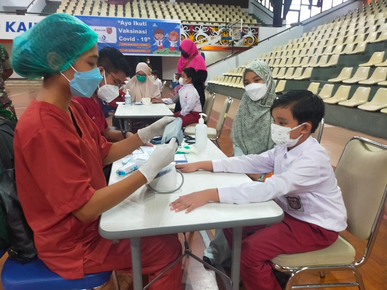 Vaksinasi Anak SD YPK (Usia 6-11 Tahun) Vaksinasi Anak SD YPK (Usia 6-11 Tahun)